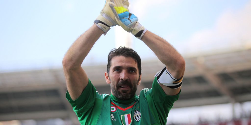 Buffon sets second Serie A record