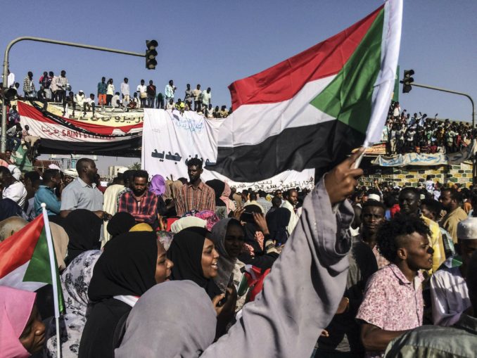 Sudan - Khartoum demands civilian rule (13/Apr/2019)