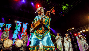 Since 2019, Gnawa music has been a UNESCO World Heritage Site and portrays the story of Sub-Saharan African slaves. This ritual song of traditional music and dance just let you move along with its rhythm. The artists wearing colorful costumes sing to the beat of "Lguembri" and "Qraqeb," two instruments of Gnaoua's music. No wonder famous performers like Led Zeppelin, Pat Metheny, Didier Lockwood or Marcus Miller only came to Morocco to play with the greatest musicians.